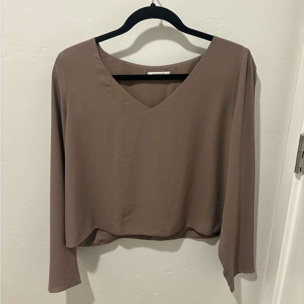 Aritzia Babaton mauve blouse